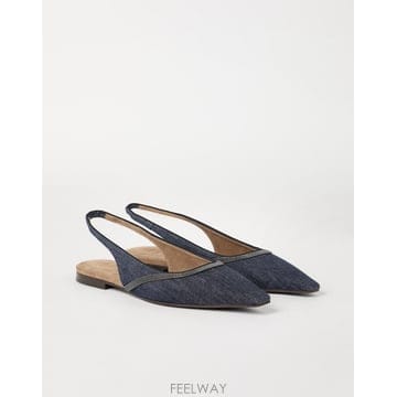 Brunello Cucinelli ���ڷ� ��ġ�ڸ� FW�÷��� ���� ��ư���� ����Ʈ Ʈ�� ������ �÷� ��Ҹ� ������ ���ڷ� ��ġ�ڸ� FW�÷��� ���� ��ư���� ����Ʈ Ʈ�� 