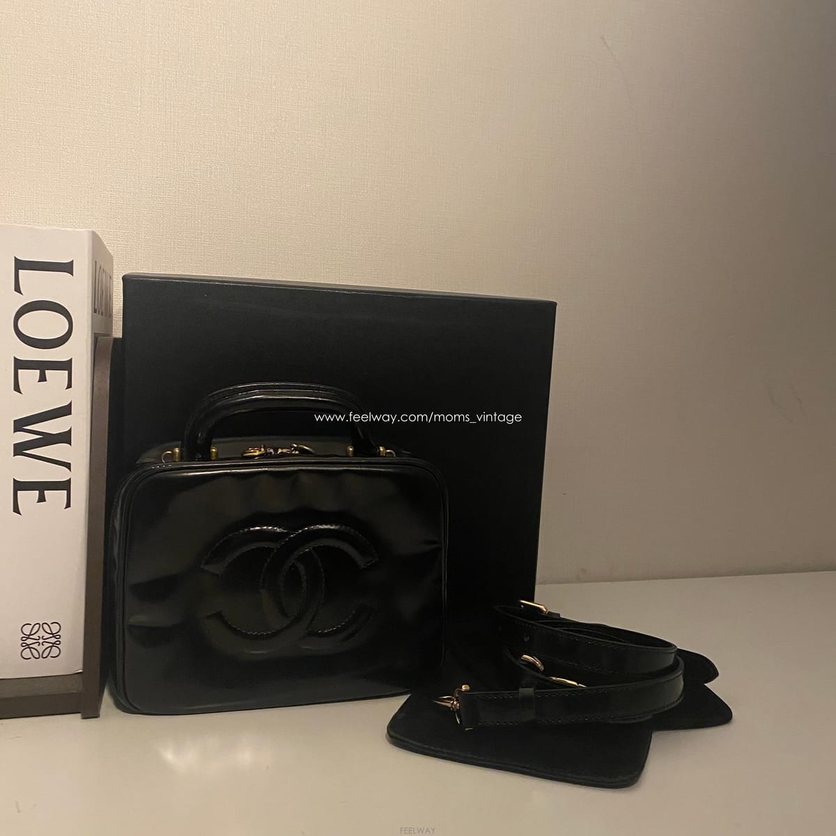 CHANEL CHANEL / ��Ƽ�� ���� 4���� CC ���̴�Ʈ ����Ƽ �ڽ���ƽ �� / �����̹�CHANEL / ��Ƽ�� ���� 4���� CC ���̴�Ʈ ����Ƽ �ڽ���ƽ