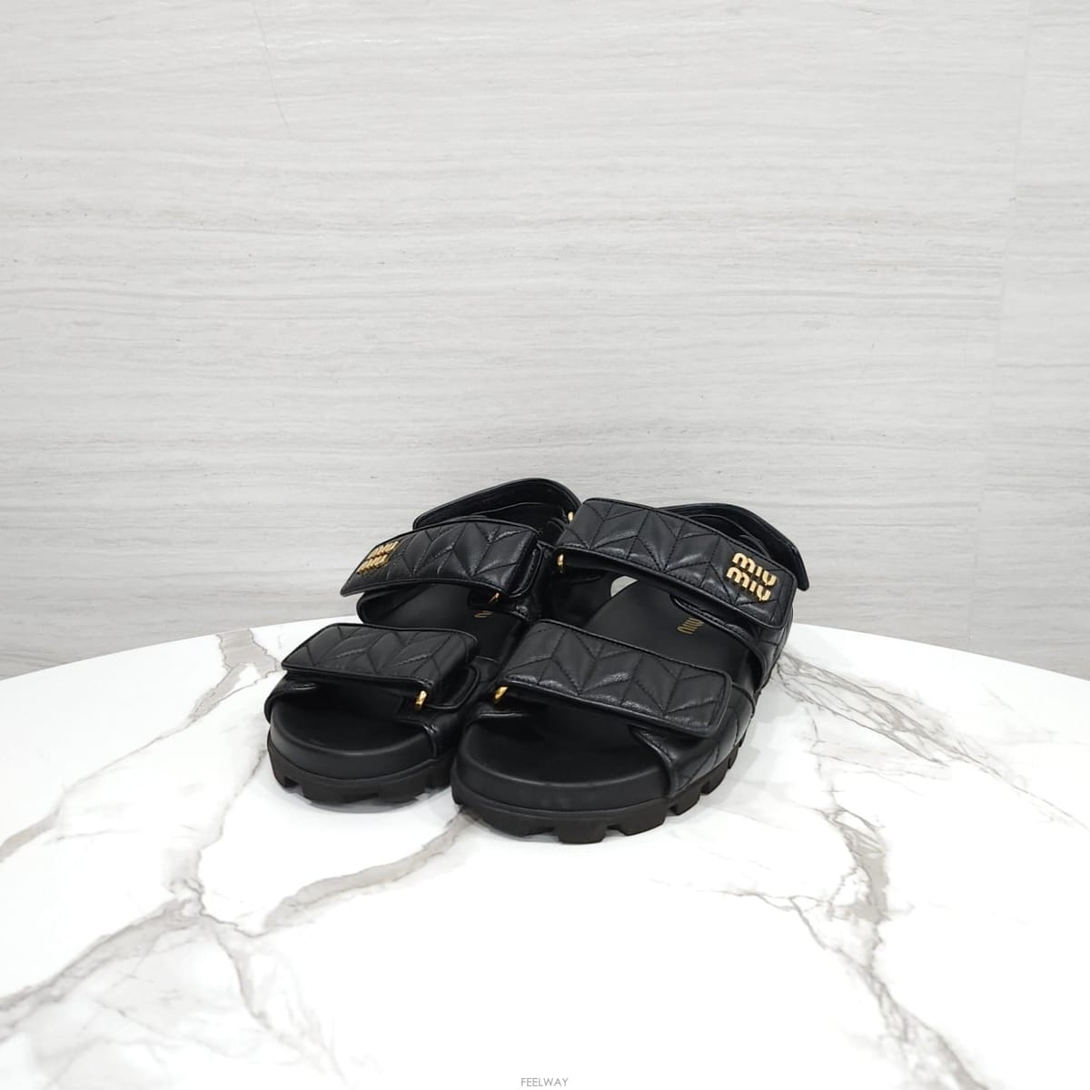 Miu Miu [������] 36.5 / �̿�̿� ���׶�� ���� ���� ���� ��ũ�� ���� 5X135E[������] 36.5 / �̿�̿� ���׶�� ���� ���� ���� ��ũ