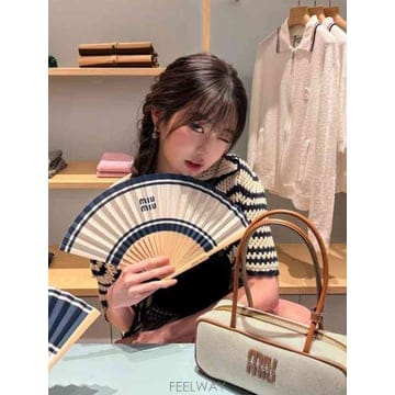 Miu Miu ����� �̿�̿� ��ä����� �̿�̿� ��ä