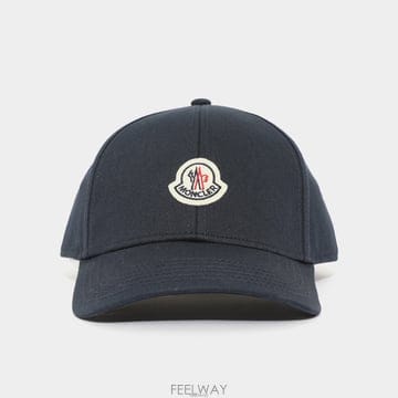 Moncler ��Ŭ���� 26FW ��ġ�ΰ� Ŭ���� ���̽��� ���� ĸ 3B00037 04863 778��Ŭ���� 26FW ��ġ�ΰ� Ŭ���� ���̽��� ���� ĸ 3B00037