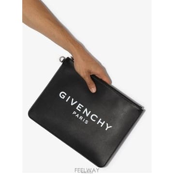 Givenchy ����� �ñ״�ó �ΰ� Ŭ��ġ ���� BK600JK0AC 001����� �ñ״�ó �ΰ� Ŭ��ġ ���� BK600JK0AC 001