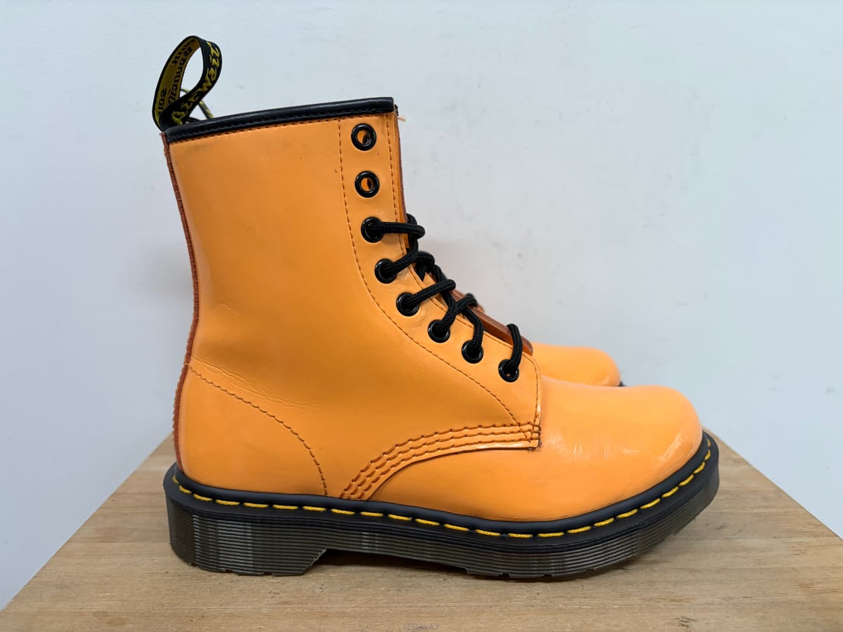 Dr. Martens ���͸�ƾ ���� ���� 230���͸�ƾ ���� ���� 230