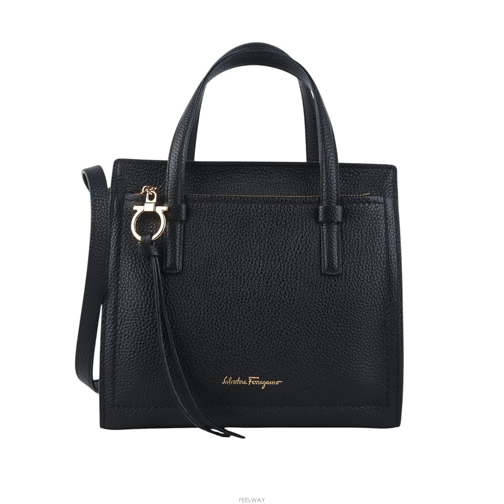 Ferragamo ��󰡸� 21-F478 ���̹� ���� ũ�ν��� 37622-2��󰡸� 21-F478 ���̹� ���� ũ�ν��� 37622-2