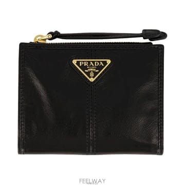PRADA 26FW ����� �ﰢ�ΰ� ���� ������ 1ML050 2CYR F000226FW ����� �ﰢ�ΰ� ���� ������ 1ML050 2CYR F0002