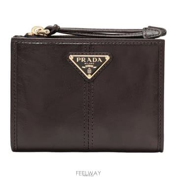PRADA 26FW ����� �ﰢ�ΰ� ���� ������ 1ML050 2CYR F000326FW ����� �ﰢ�ΰ� ���� ������ 1ML050 2CYR F0003