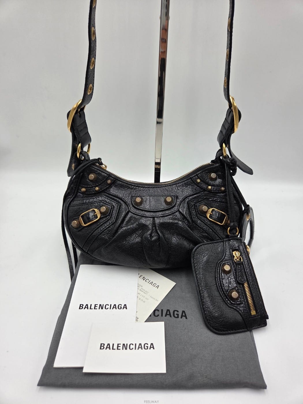 Balenciaga �߷��þư� ��ī��XS ���� ���� ����� �� ũ�ν��� aa62921 (22�� ���� ��ȭ�� ����)�߷��þư� ��ī��XS ���� ���� ����� �� ũ�ν��� aa629