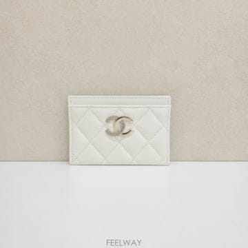 CHANEL ���� CC �ΰ� ī��Ȧ�� ȭ��Ʈ ĳ��� ������� CC �ΰ� ī��Ȧ�� ȭ��Ʈ ĳ��� ����