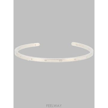 Maison Margiela �δ��� Maison Margiela ���� ���������� �ǹ� �����δ��� Maison Margiela ���� ���������� �ǹ� ����