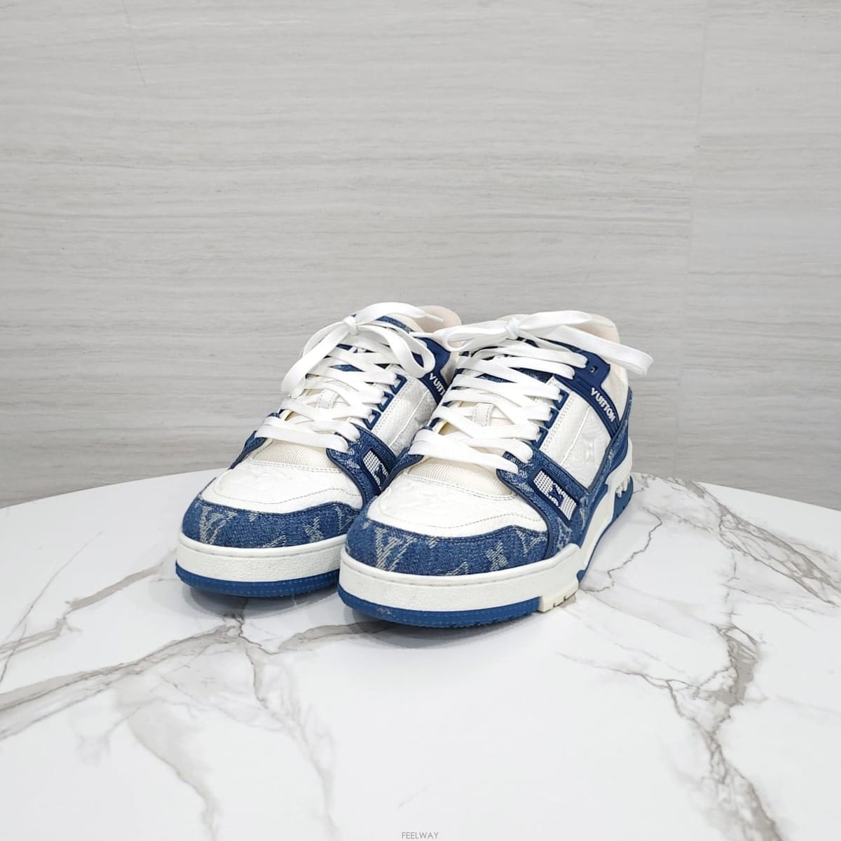 Louis Vuitton [������] 7.5 / ���̺��� LV ���� Ʈ���̳� ����Ŀ�� 1AC2AM[������] 7.5 / ���̺��� LV ���� Ʈ���̳� ����Ŀ�� 1AC2