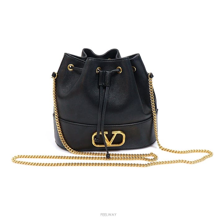 Valentino Valentino(�߷�Ƽ��) 5W0P0T83 ���� ���� ���̷ΰ� �ñ״�ó ü�� ��Ŷ �����Valentino(�߷�Ƽ��) 5W0P0T83 ���� ���� ���̷ΰ� �ñ״�