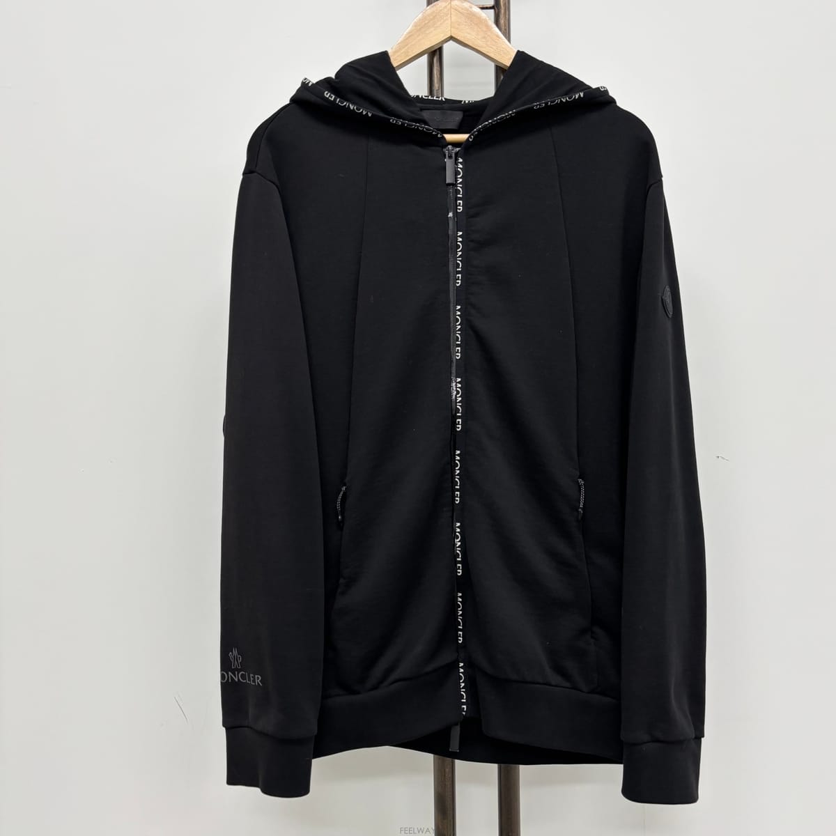 Moncler [L]��Ŭ���� �������� �ĵ�����[L]��Ŭ���� �������� �ĵ�����