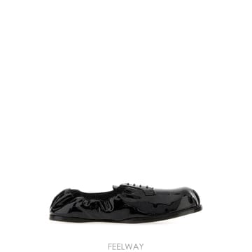 Moschino [X45]��Ű�� MA10590C0PMB4 00A ���� ���̽������� �����۵彴�� ������ ���� SCARPA[X45]��Ű�� MA10590C0PMB4 00A ���� ���̽������� ����