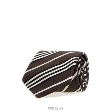 Saint Laurent [X45]���ζ� A0014Q3Y002 2578 ���� ��Ÿ�� ��Ÿ�� Embroidered silk tie[X45]���ζ� A0014Q3Y002 2578 ���� ��Ÿ�� ��Ÿ�� Embroi