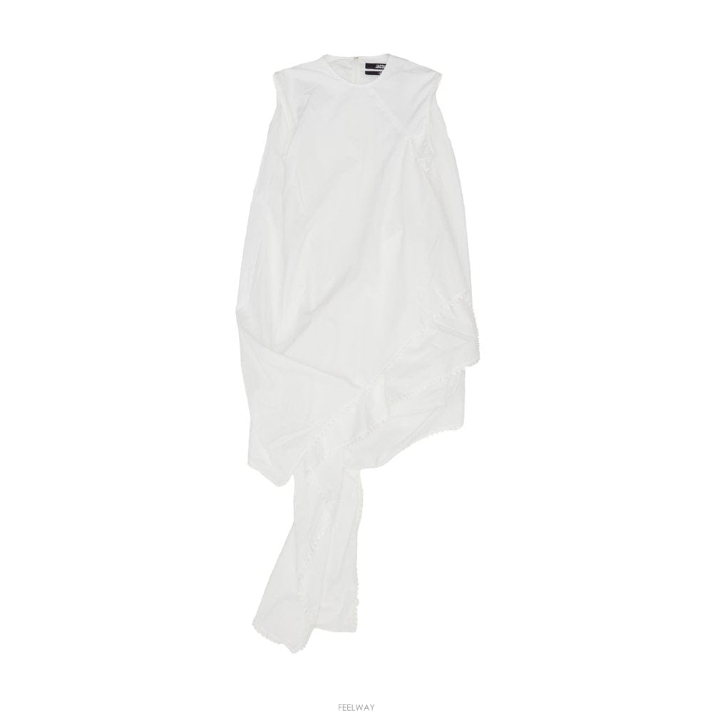 Jacquemus 26 S/S ��ũ���� �� �κ� TRAVERSIN COURTE �巹��  B003200175026 S/S ��ũ���� �� �κ� TRAVERSIN COURTE �巹��  B0032