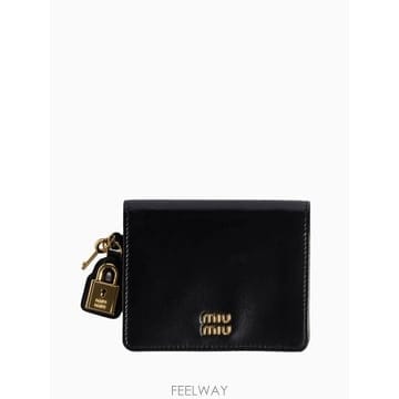 Miu Miu 26SS �̿�̿� �ΰ� ���� ������ 5MV204 2IGA F000226SS �̿�̿� �ΰ� ���� ������ 5MV204 2IGA F0002