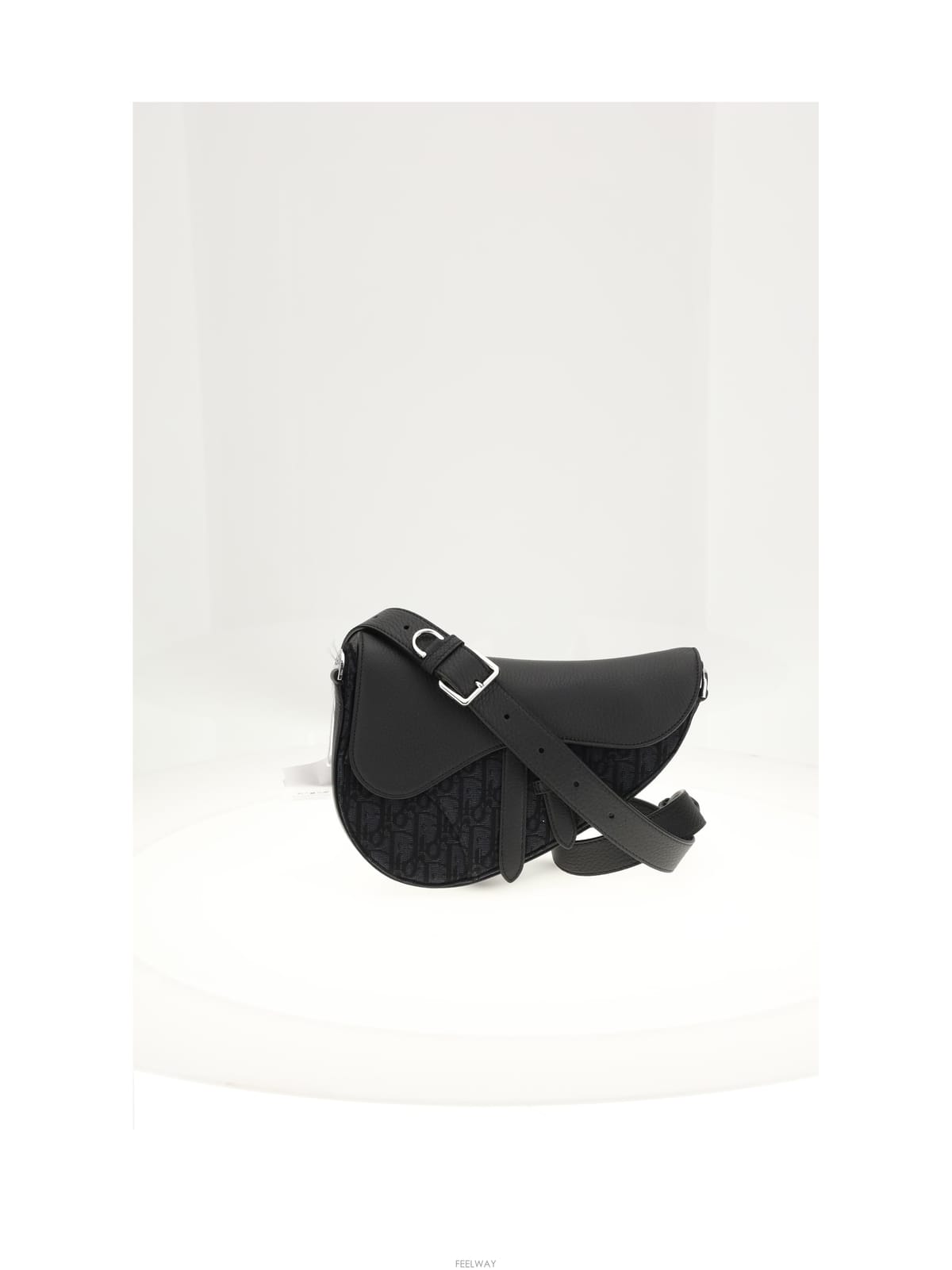 DIOR [B1] ��� �ȹ� 1ADPO413YEM Ŭ��ġ�� �Ŀ�ġ �ڵ�� ���� 1ADPO413YEMH03E[B1] ��� �ȹ� 1ADPO413YEM Ŭ��ġ�� �Ŀ�ġ �ڵ�� ����