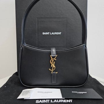 Saint Laurent ���ζ� Le 5 A 7 ȣ���� �̴� ������ζ� Le 5 A 7 ȣ���� �̴� ����