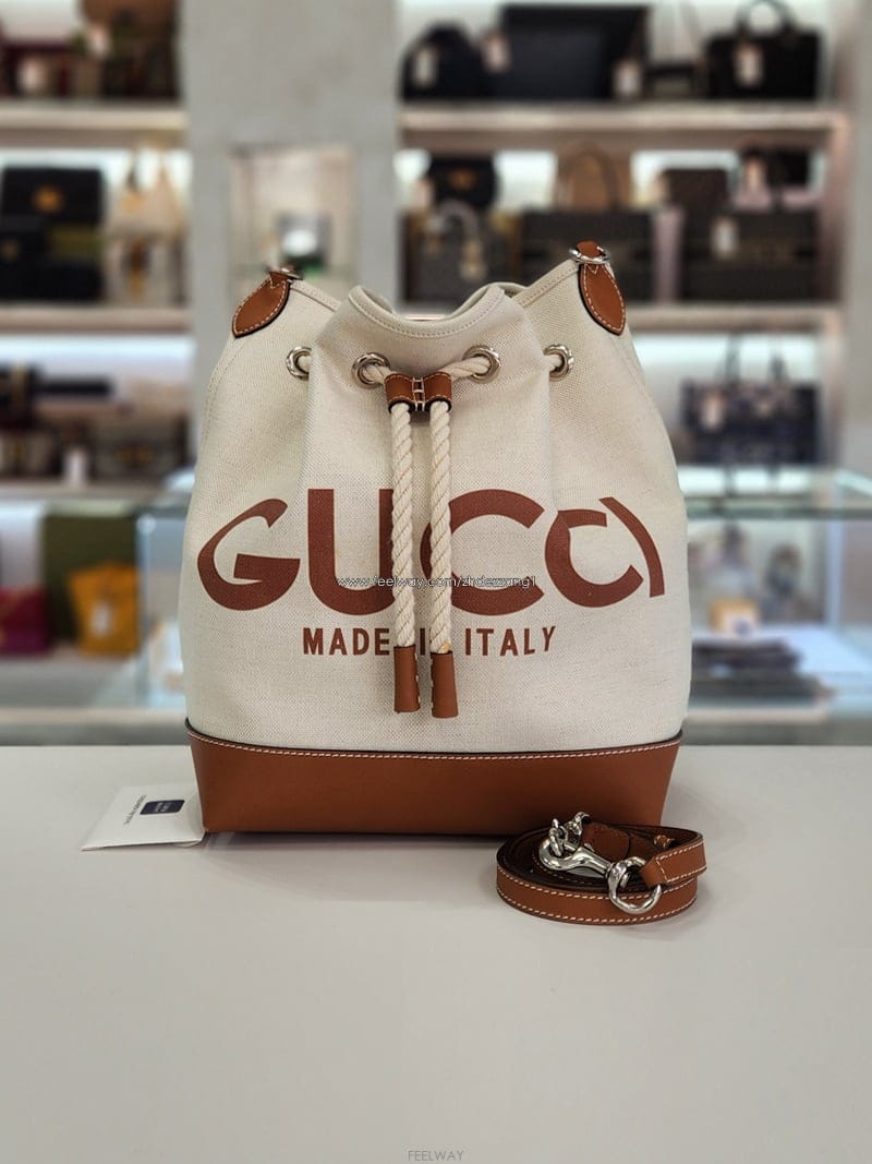 GUCCI ���� �ΰ� ����Ʈ ĵ���� �������� ���� ��Ŷ ����� 772856���� �ΰ� ����Ʈ ĵ���� �������� ���� ��Ŷ ����� 7728