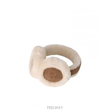 UGG 로고 시프스킨 엠브로이드 이어머프 체스트넛