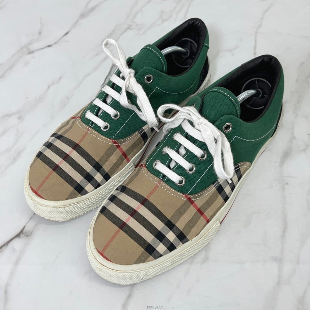 Burberry ������ üũ ĵ���� �ο�ž ����Ŀ�� 42.5 270������ üũ ĵ���� �ο�ž ����Ŀ�� 42.5 270