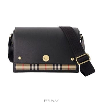 Burberry 26FW ������ ũ�ν��� 8122632 A1189 black26FW ������ ũ�ν��� 8122632 A1189 black