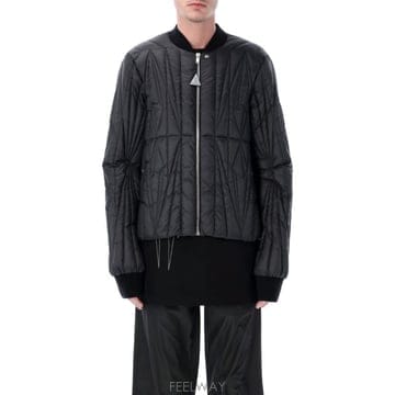 26SS Moncler 블랙 quilted 집 업 다운 자켓 MU01F1A01M8113999 TP580654