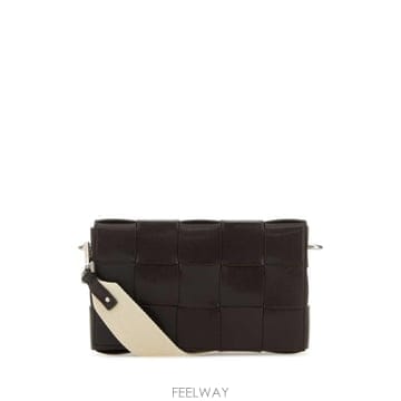 Bottega Veneta 26SS ���װ�����Ÿ cassette ī��Ʈ Medium ��� �� 741777V2XU12094 TP5787926SS ���װ�����Ÿ cassette ī��Ʈ Medium ��� �� 74177