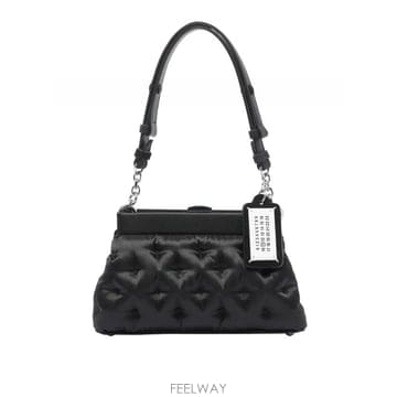 Maison Margiela 25FW �������������� GLAM SLAM EMBROIDERY Ŭ��ġ ���� SB2WD0093P8573T801325FW �������������� GLAM SLAM EMBROIDERY Ŭ��ġ ���� S
