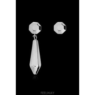 Maison Margiela 26FW �������������� Asymmetric earrings SM2VG0029P9406122 TP580855826FW �������������� Asymmetric earrings SM2VG0029P9406