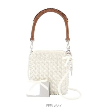 Self Portrait 26FW Self portrait ���� Ŭ��ġ PF26311ACCREAM TP58055419926FW Self portrait ���� Ŭ��ġ PF26311ACCREAM TP580554