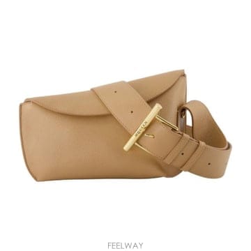 Alexander Mcqueen 25FW �˷���� ���� �˷���� ���� T Bar Sling ũ�ν��ٵ� 8346551VDB79810 TP57825FW �˷���� ���� �˷���� ���� T Bar Sling ũ�ν���
