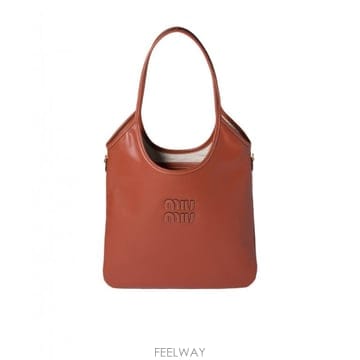Miu Miu 26SS �̿�̿� ���� �ڵ�� 5BG2312CRWVMLNF0033 TP57923148026SS �̿�̿� ���� �ڵ�� 5BG2312CRWVMLNF0033 TP579231