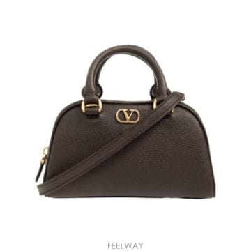 Valentino 26FW Valentino ���� messenger �� WP0AX7SNP00TO TP57897994326FW Valentino ���� messenger �� WP0AX7SNP00TO TP57897