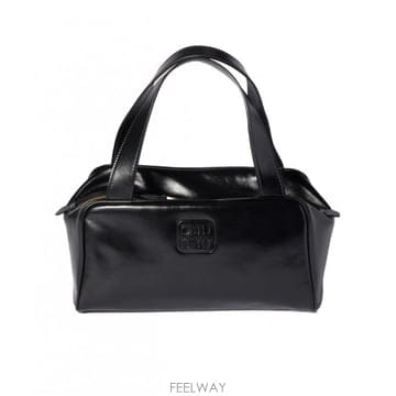 Miu Miu 26SS �̿�̿� ���� �ڵ�� 5BB1822IEOVMOOF0002 TP58014401126SS �̿�̿� ���� �ڵ�� 5BB1822IEOVMOOF0002 TP580144