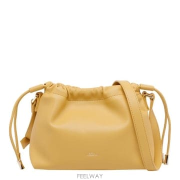 A.P.C. 26SS A P C  Butter Sac Ninon ũ�ν��ٵ� �� PUAATF61582DAR TP57924926SS A P C  Butter Sac Ninon ũ�ν��ٵ� �� PUAATF61582