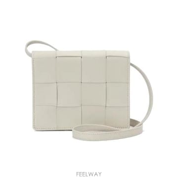Bottega Veneta 24SS ���װ�����Ÿ ���� messenger �� 574051VMAY19644 TP57749026024SS ���װ�����Ÿ ���� messenger �� 574051VMAY19644 TP