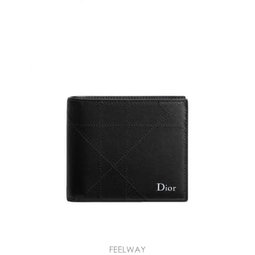 DIOR 26FW ũ����î  ���� �з� 2ESBC347DOQH00N TP57807643826FW ũ����î  ���� �з� 2ESBC347DOQH00N TP578076438