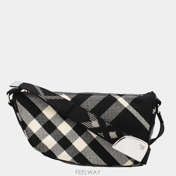 Burberry 24SS Burberry Messenger �� featuring a ���� �� ȭ��Ʈ Shield üũ pat24SS Burberry Messenger �� featuring a ���� �� ȭ��Ʈ 