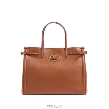 Valentino 26SS Valentino ���� Ŭ��ġ WB0R19YYQN58TOBACCO TP58034707626SS Valentino ���� Ŭ��ġ WB0R19YYQN58TOBACCO TP58034