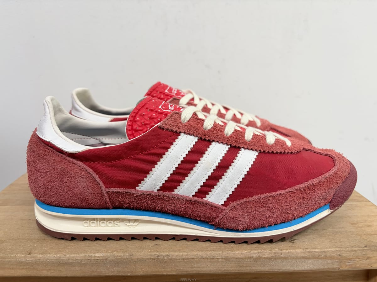 Adidas �Ƶ�ٽ� �ȭ 250�Ƶ�ٽ� �ȭ 250