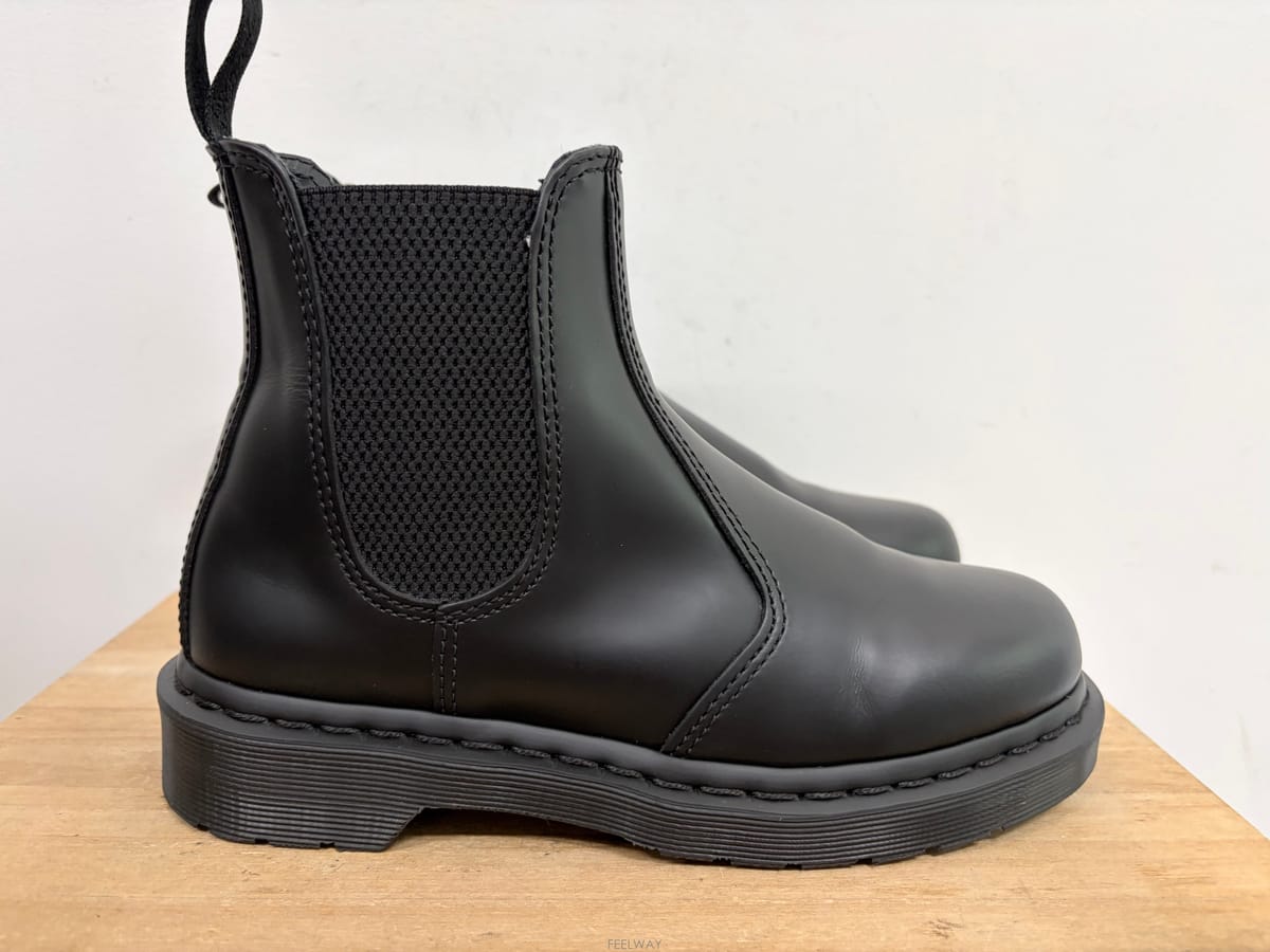 Dr. Martens ���͸�ƾ ���� ÿ�� ���� 230���͸�ƾ ���� ÿ�� ���� 230
