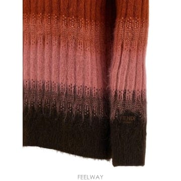 FENDI 26SS Fendi PULL FZXE17AYLTF1TIN TP57819608326SS Fendi PULL FZXE17AYLTF1TIN TP578196083