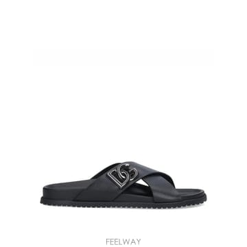 Dolce&Gabbana 26SS ��ü�ذ��ٳ� ���� slides with �ΰ� shaped applique A80525A9Q6780926SS ��ü�ذ��ٳ� ���� slides with �ΰ� shaped appliqu