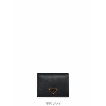 PRADA 25FW ����� ���ǾƳ� ���� �з� 1MV204QHHF0002 TP57911455525FW ����� ���ǾƳ� ���� �з� 1MV204QHHF0002 TP579114