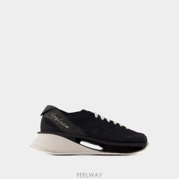 Yohji Yamamoto 25SS Y 3 �ΰ� ����Ŀ�� IF2025 TP57924982125SS Y 3 �ΰ� ����Ŀ�� IF2025 TP579249821