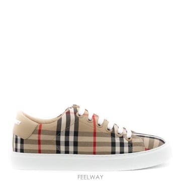 25SS Burberry Embroidered canvas 스니커즈 8049777A7026 TP5807283