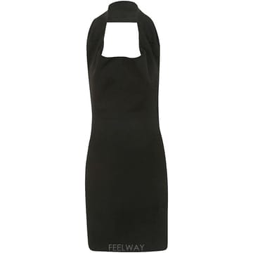 Jacquemus 24SS ��ũ���� Off the ��� �巹�� 241KN4422378990 TP57879796724SS ��ũ���� Off the ��� �巹�� 241KN4422378990 TP57