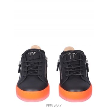 Giuseppe Zanotti 22SS �꼼���ڳ�Ƽ FRANKIE ����Ŀ�� RM20030002 TP57923425022SS �꼼���ڳ�Ƽ FRANKIE ����Ŀ�� RM20030002 TP579234