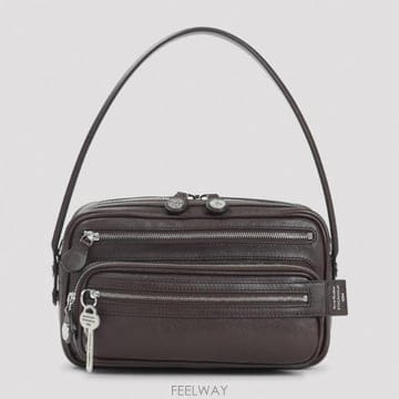 Acne ��ũ�� Studios ���� structure  ��Ƽ�� zippered pockets  Adjustable �ؾ�ũ�� Studios ���� structure  ��Ƽ�� zippered pockets